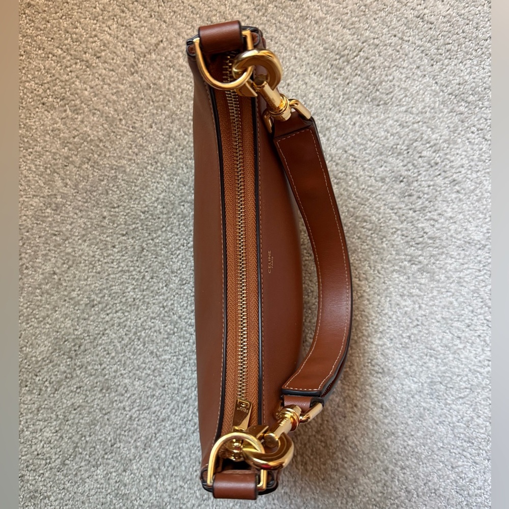 Celine Ava - image 4